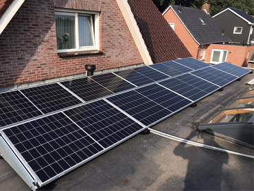 Проект солнечной системы для дома на крыше мощностью 5 кВт в Нидерландах - моно-фотоэлектрический модуль DAH